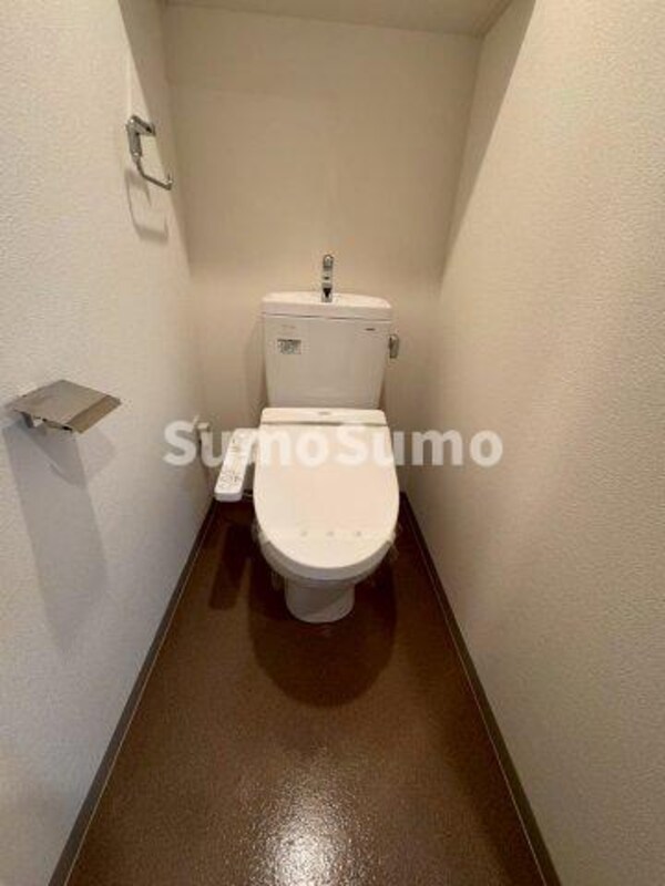 トイレ(コンパクトで使いやすいトイレです)