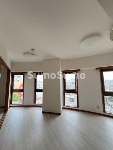 物件内観写真15　(使いやすい居間です)