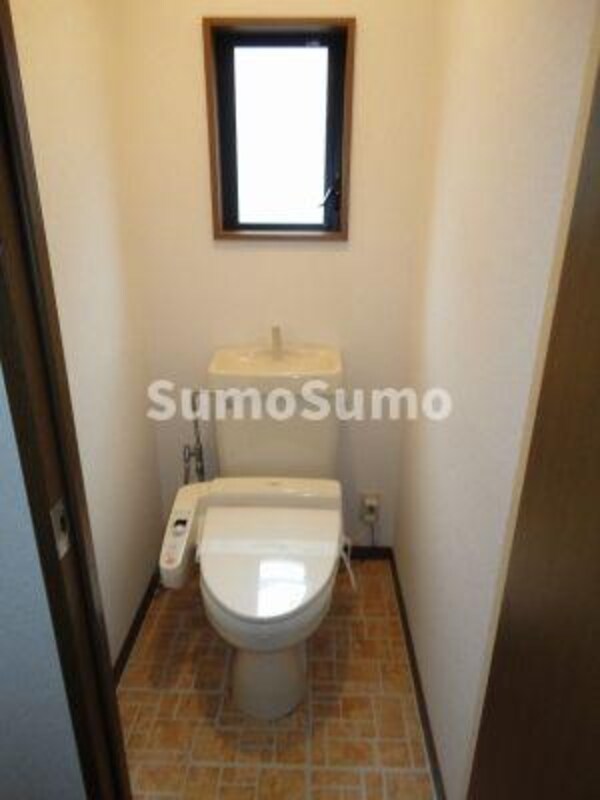 トイレ(清潔感のあるトイレです)