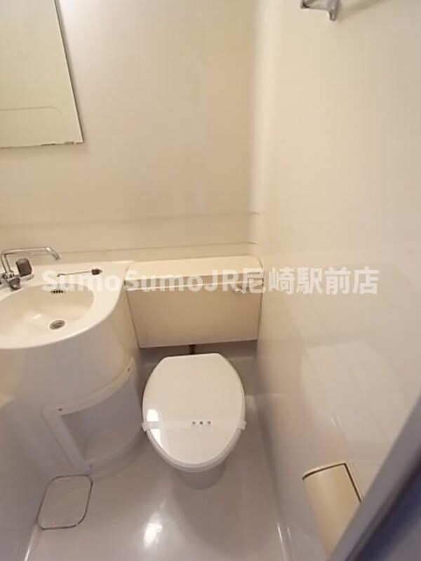 トイレ(落ち着いたトイレです)