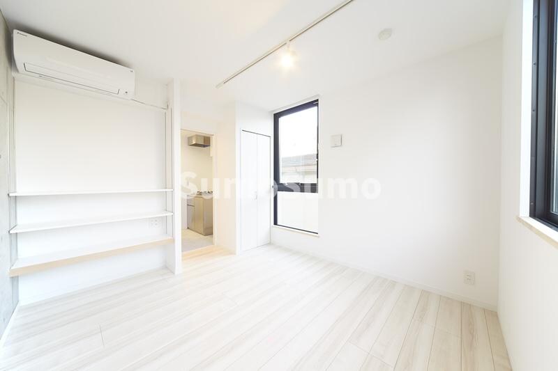 物件内観写真5　(居間です)