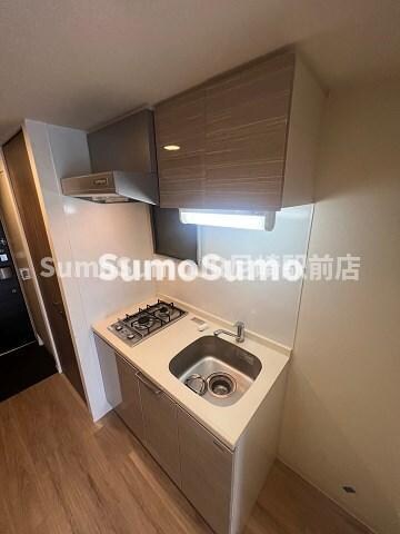 物件内観写真6　(コンパクトなキッチンで掃除もラクラク)