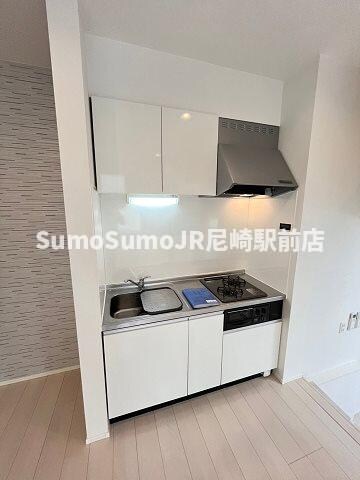 物件内観写真6　(コンパクトなキッチンで掃除もラクラク)