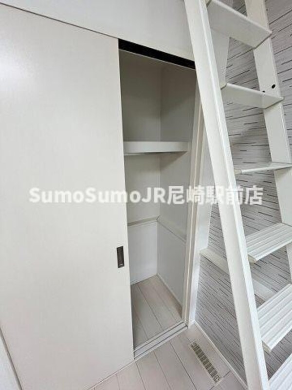 収納(便利な収納スペースです)