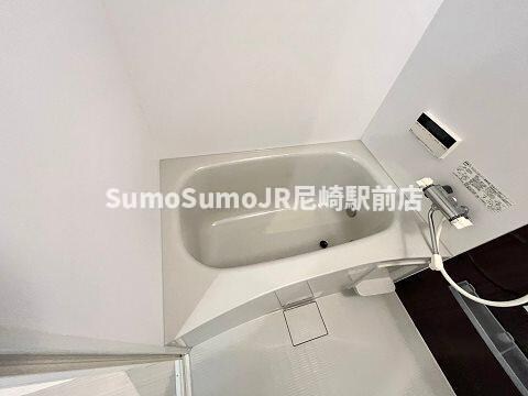 物件内観写真18　(コンパクトで使いやすいお風呂です)