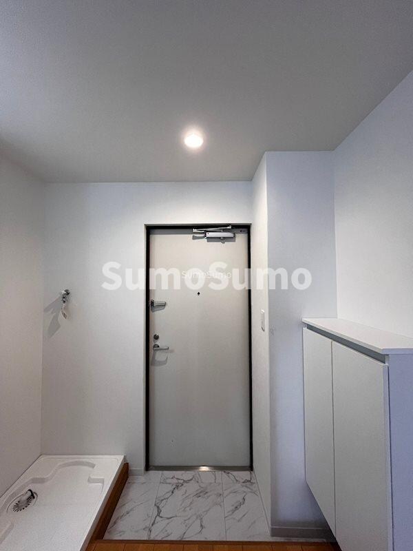 物件内観写真4　(毎日通る玄関はこちらです)