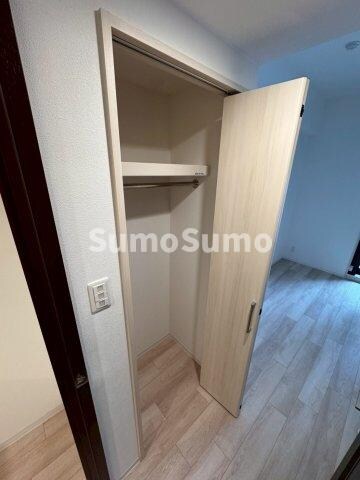 物件内観写真12　(小物を収納するのに便利です)