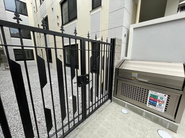その他( )