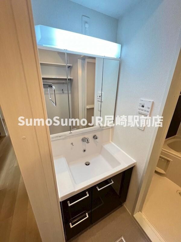 物件内観写真10　(独立洗面台です)