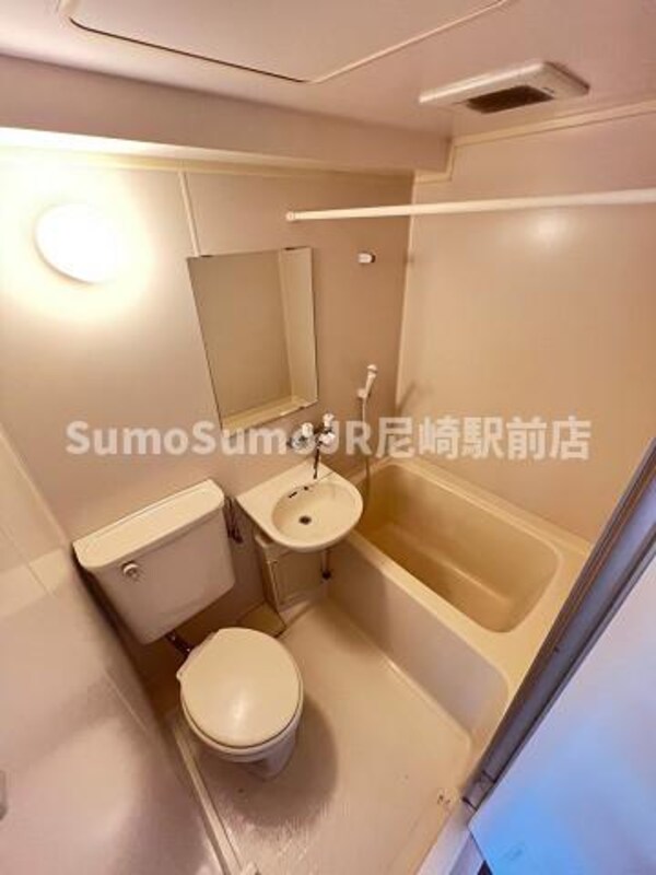 トイレ(ゆったりとした空間のトイレです)