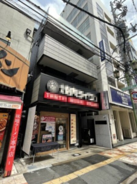 East NANBA 240外観写真