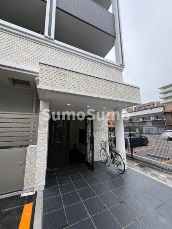 エントランス(建物の内部です)