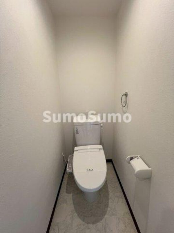トイレ(ゆったりとした空間のトイレです)