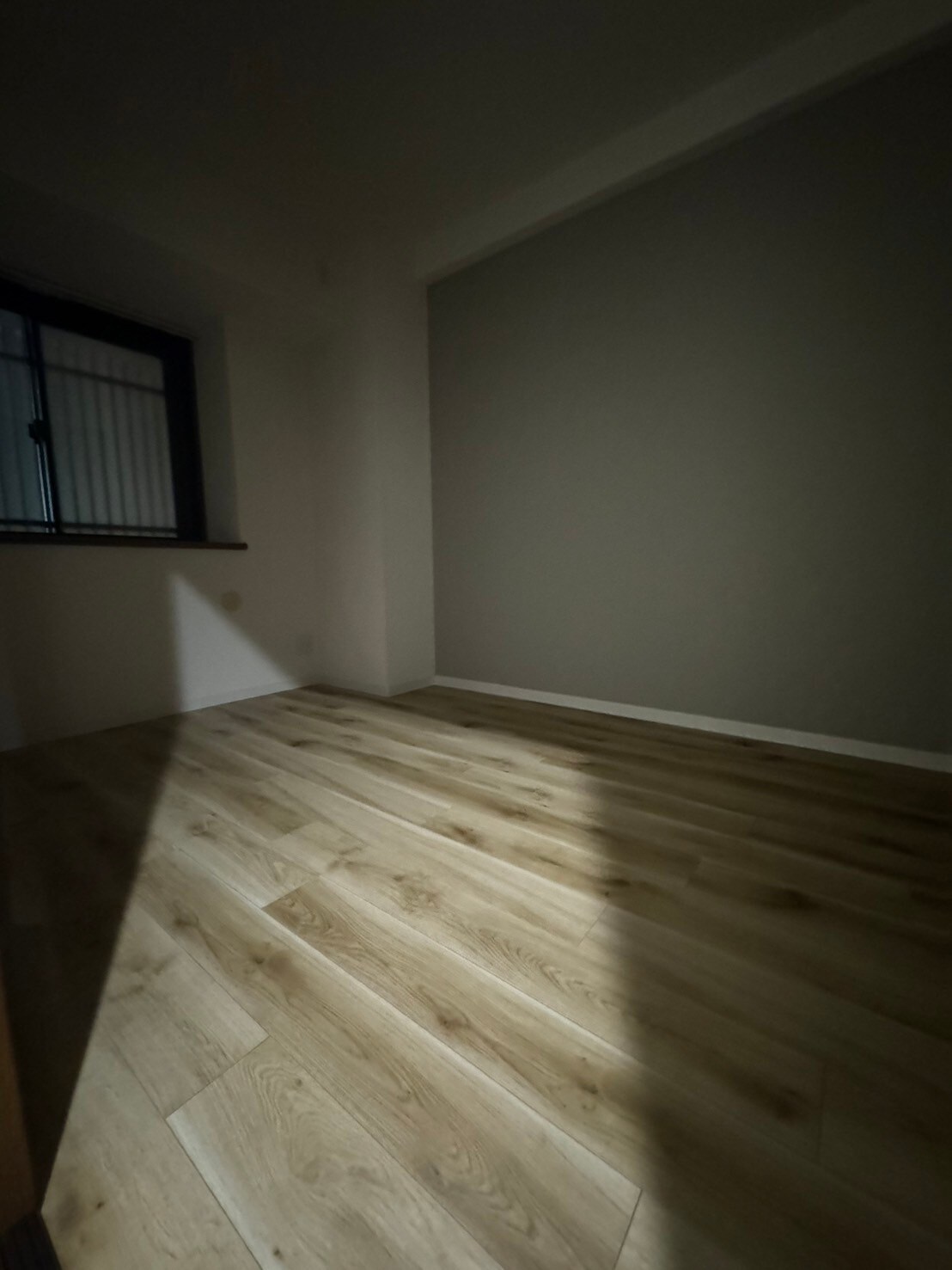 物件内観写真9　(落ち着いて過ごせるお部屋なので、寝室にいかがでしょうか)