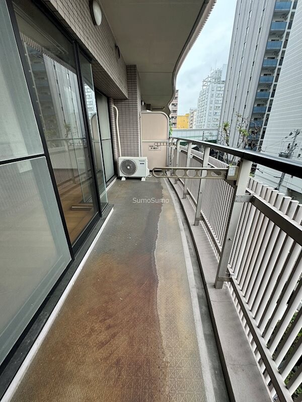 物件内観写真11　(バルコニーがあります)