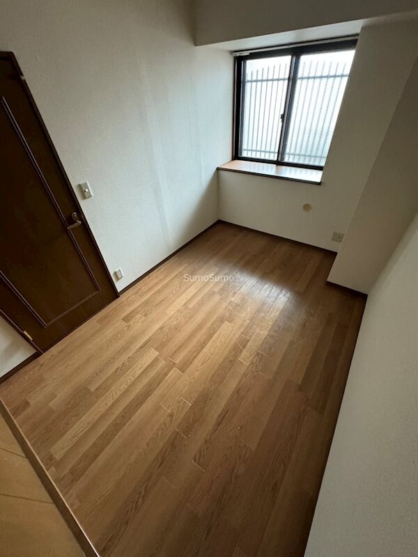 物件内観写真22　(ゆったり過ごせる居間です)