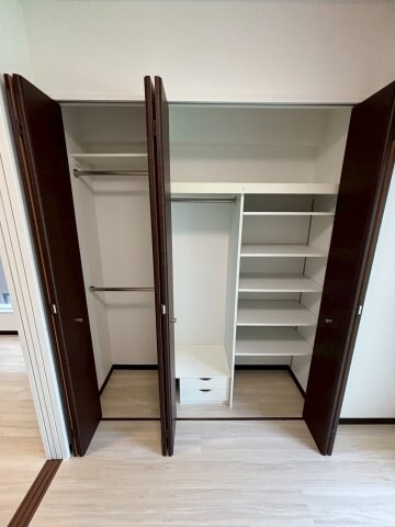 物件内観写真14　(収納があります)