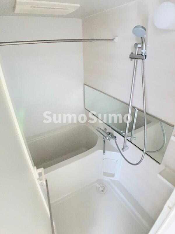 浴室(きれいなお風呂です)