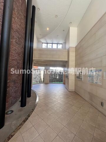 物件外観写真2　(ロビーです)