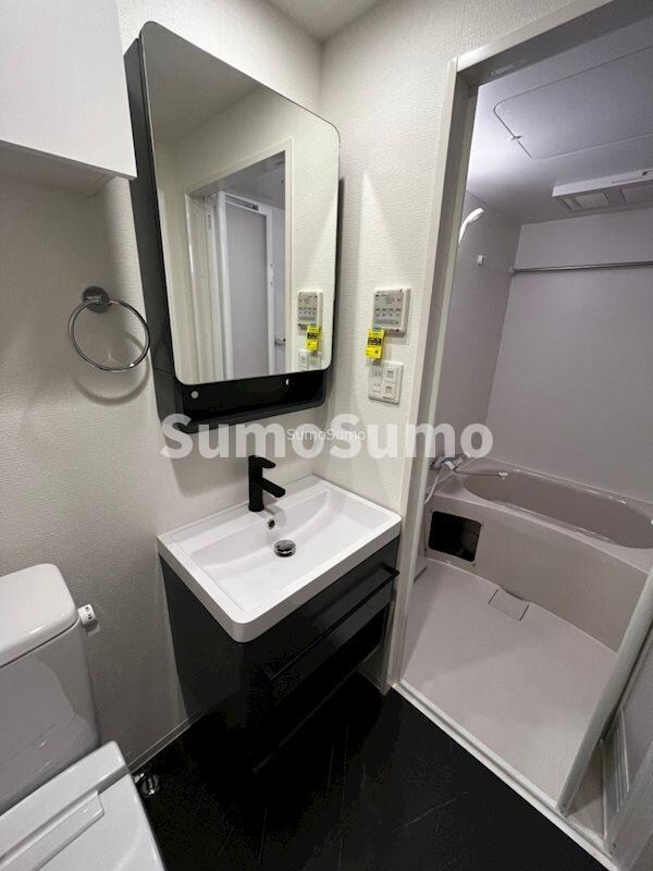 洗面・脱衣所(忙しい朝には欠かせない洗面所です)