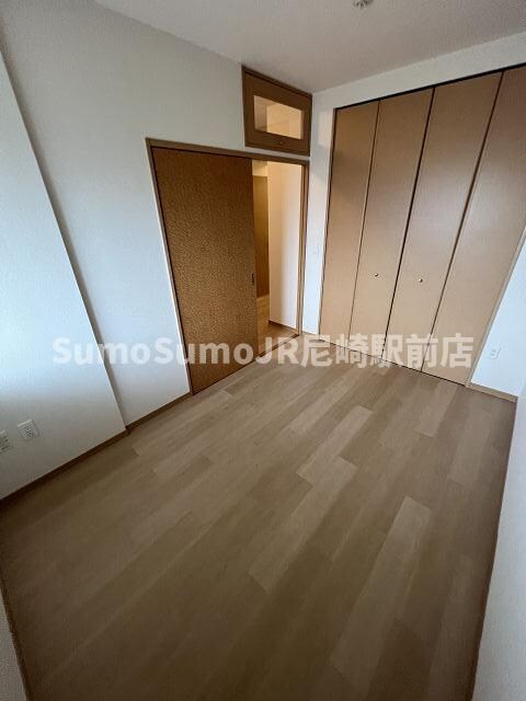 物件内観写真3　(ゆったり過ごせるリビングです)