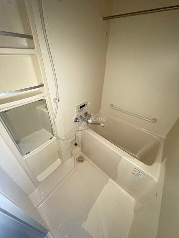 物件内観写真8　(落ち着いた空間のお風呂です)