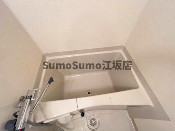 浴室(コンパクトで使いやすいお風呂です)