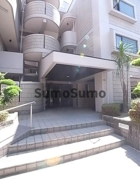 物件外観写真2　(物件の外観です
外観もきれいです)