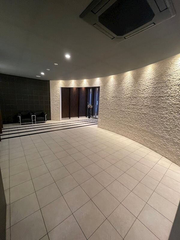 物件外観写真3　(ロビーです)