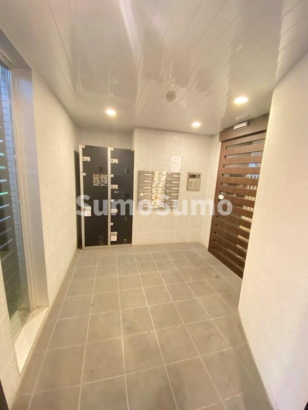 物件外観写真3　(建物の内部です)