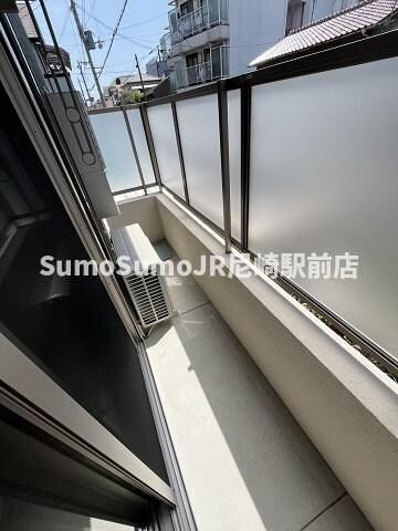 物件内観写真7　(外からの目が気にならないバルコニーで洗濯物が干せます)