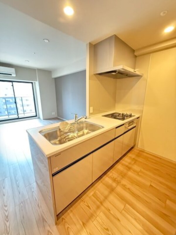 キッチン(コンパクトなキッチンで掃除もラクラク)