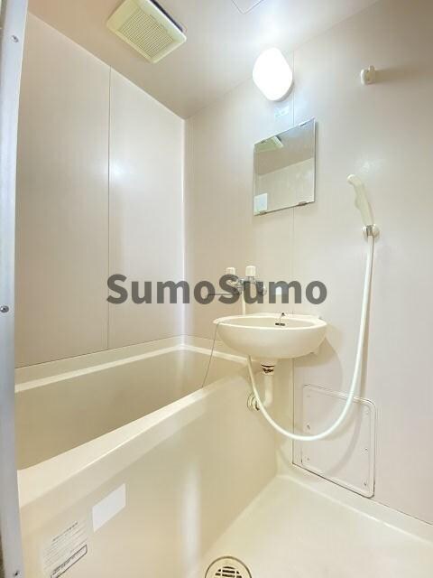 物件内観写真11　(きれいなお風呂です)