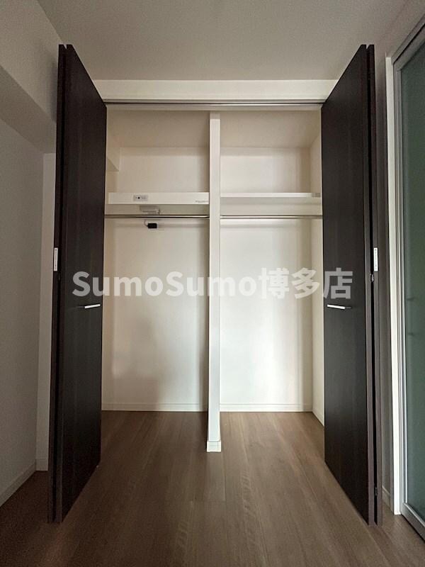 物件内観写真12　(収納スペース豊富です)