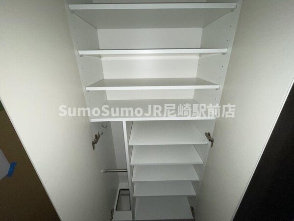 玄関(シンプルで使いやすい玄関です)