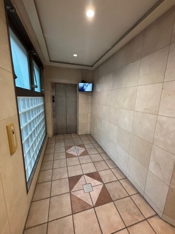 物件外観写真3　(ロビーです)