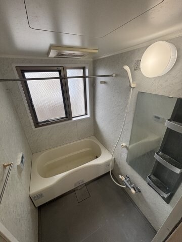 物件内観写真8　(お風呂で日々の疲れを落としましょう)