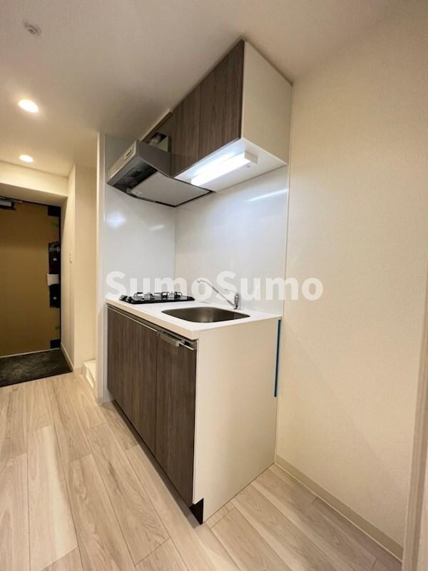 物件内観写真6　(コンパクトなキッチンで掃除もラクラク)