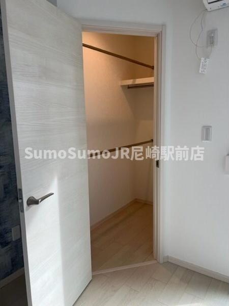 物件内観写真10　(収納スペース豊富です)