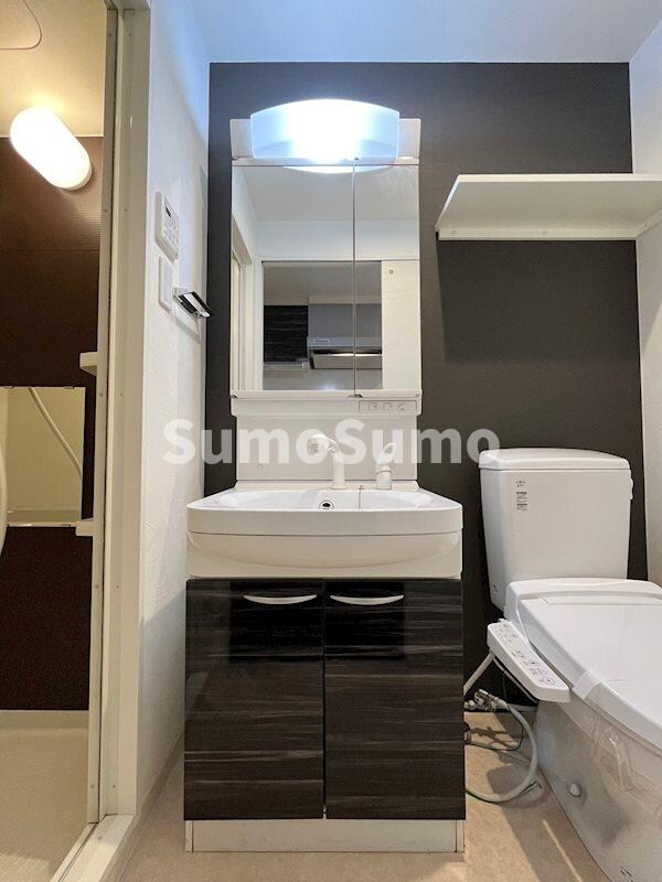 物件内観写真11　(コンパクトで使いやすい洗面所)