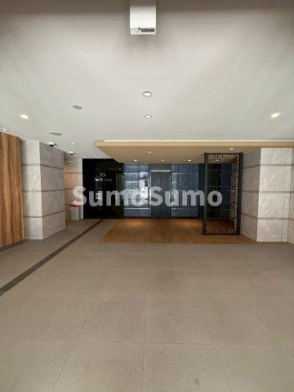 ロビー・ラウンジ(建物の内部です)