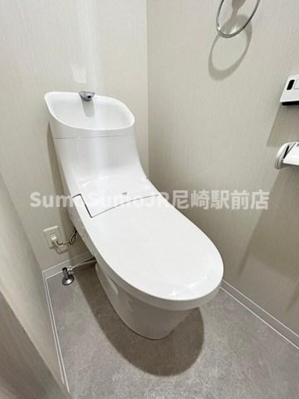 トイレ(コンパクトで使いやすいトイレです)