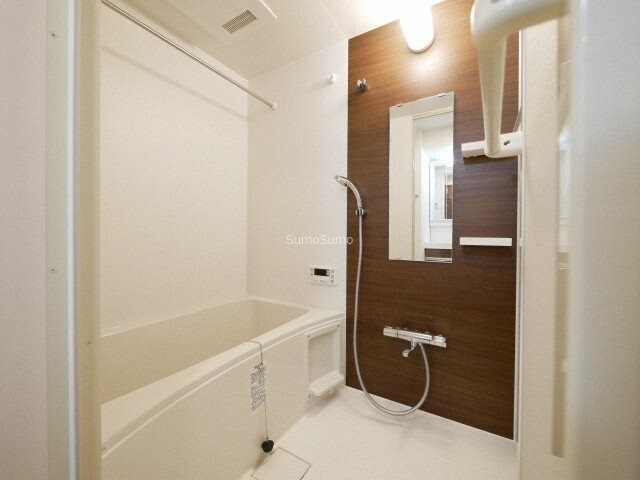 物件内観写真10　(コンパクトで使いやすいお風呂です)