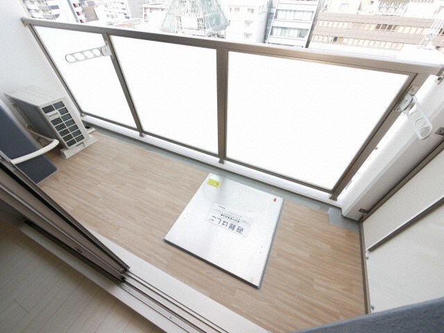 物件内観写真11　(バルコニーがあります)