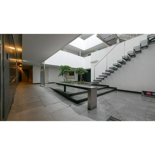 物件外観写真3　( )