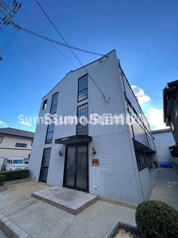 物件外観写真2　(外はこのようになっています)