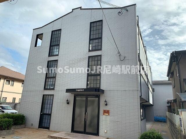 物件外観写真3　(外観もきれいです)