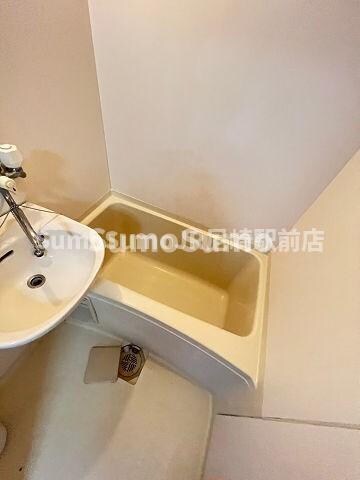 物件内観写真16　(日々の疲れを癒すお風呂付です)