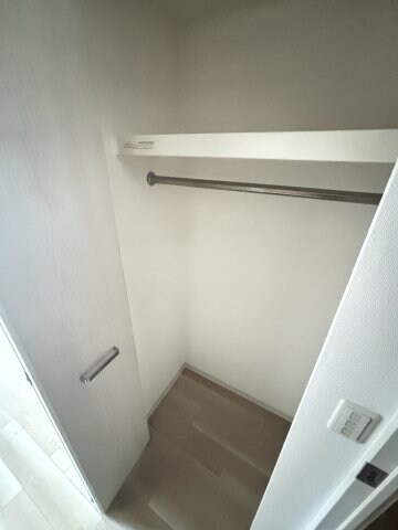 物件内観写真13　(こまごまとしたものを収納できそうですね)