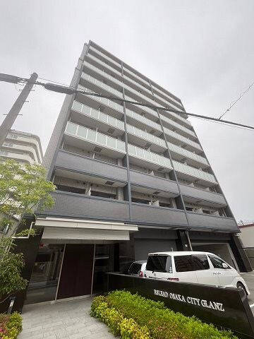 物件外観写真2　(外観は落ち着いています)